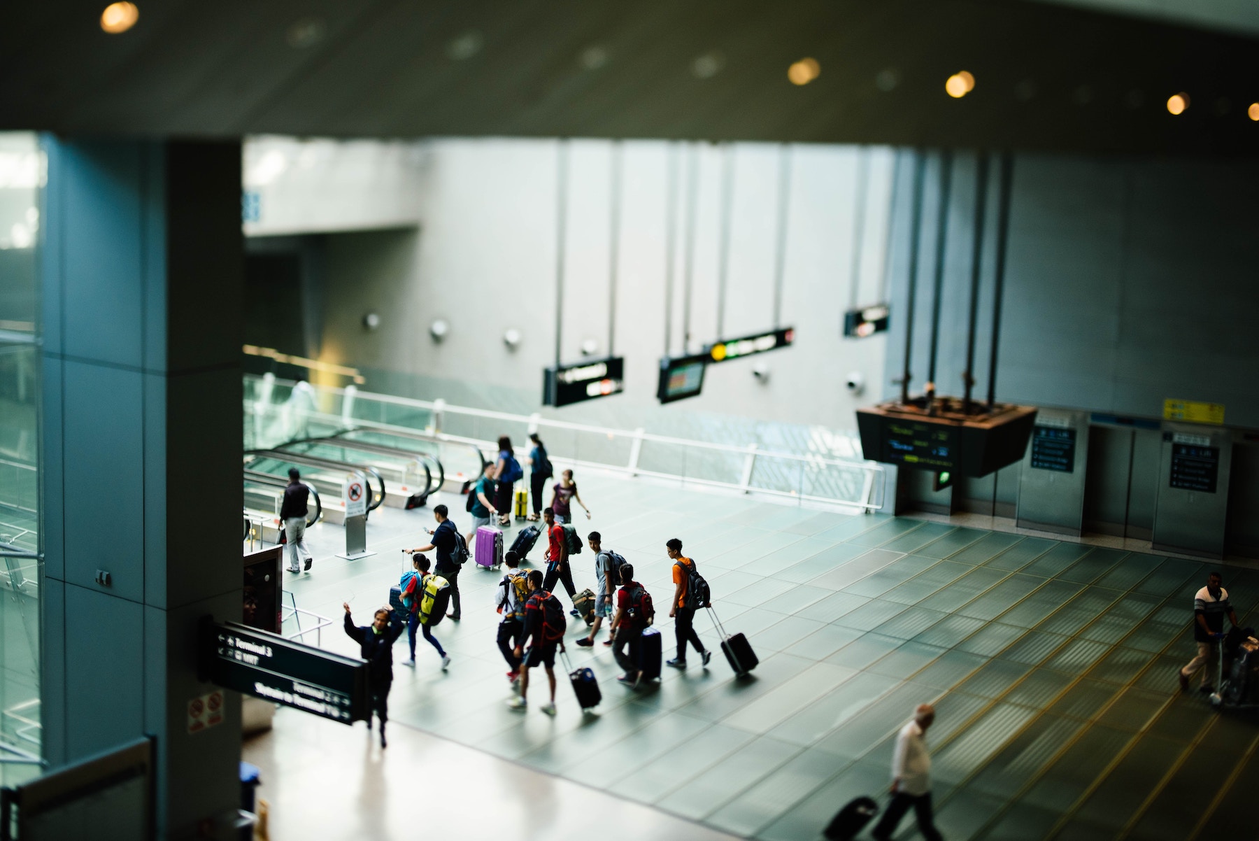 People From Around The World Share Their Airport Farewell Stories