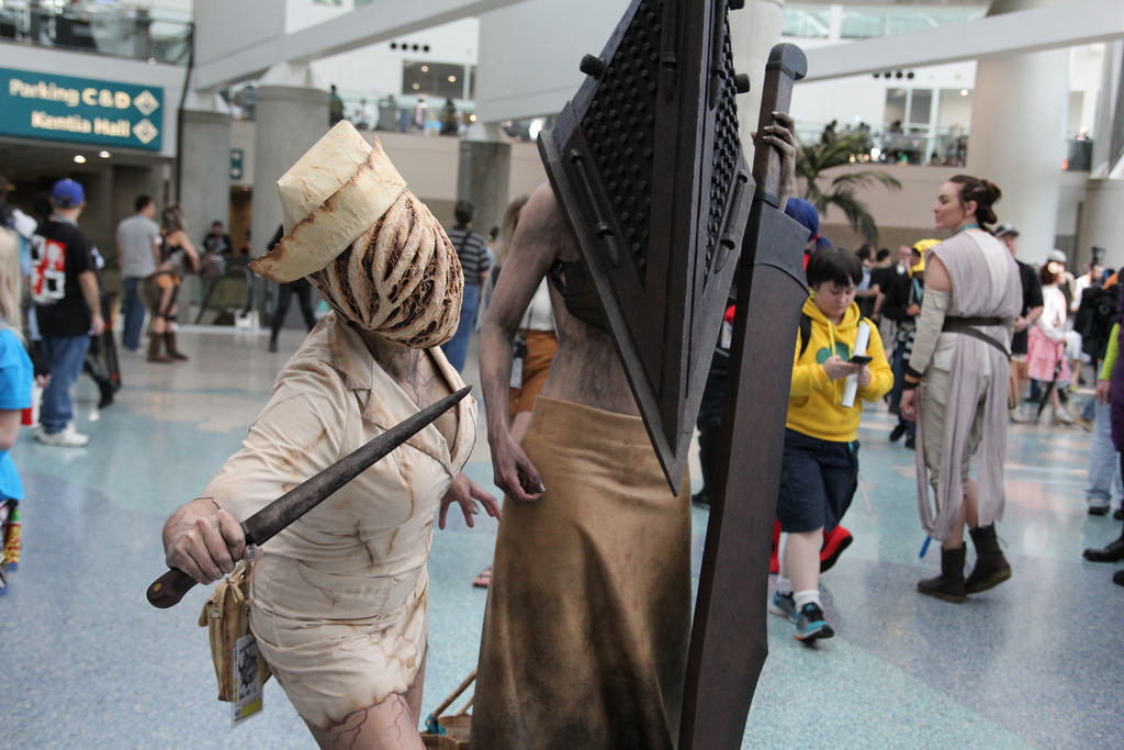 Cosplayers From Around The World Share Their Cringe-Worthy Convention Experiences